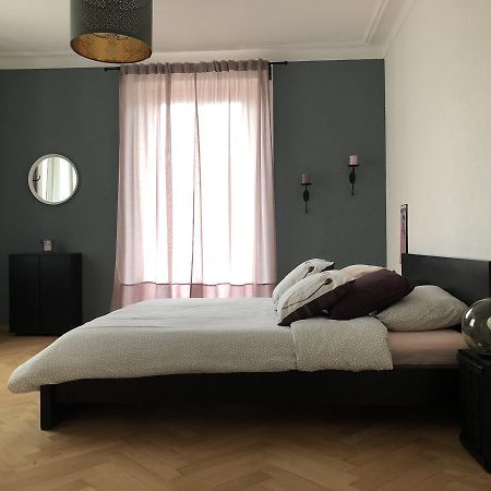 Appartement Douces Heures Avec Parking Couvert Prive ル・ロクル エクステリア 写真