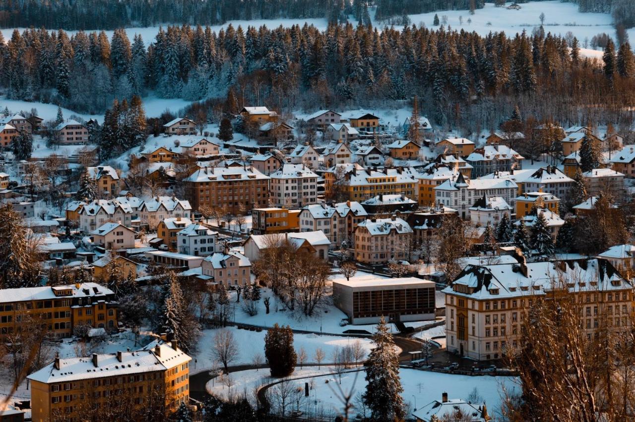 Appartement Douces Heures Avec Parking Couvert Prive ル・ロクル エクステリア 写真