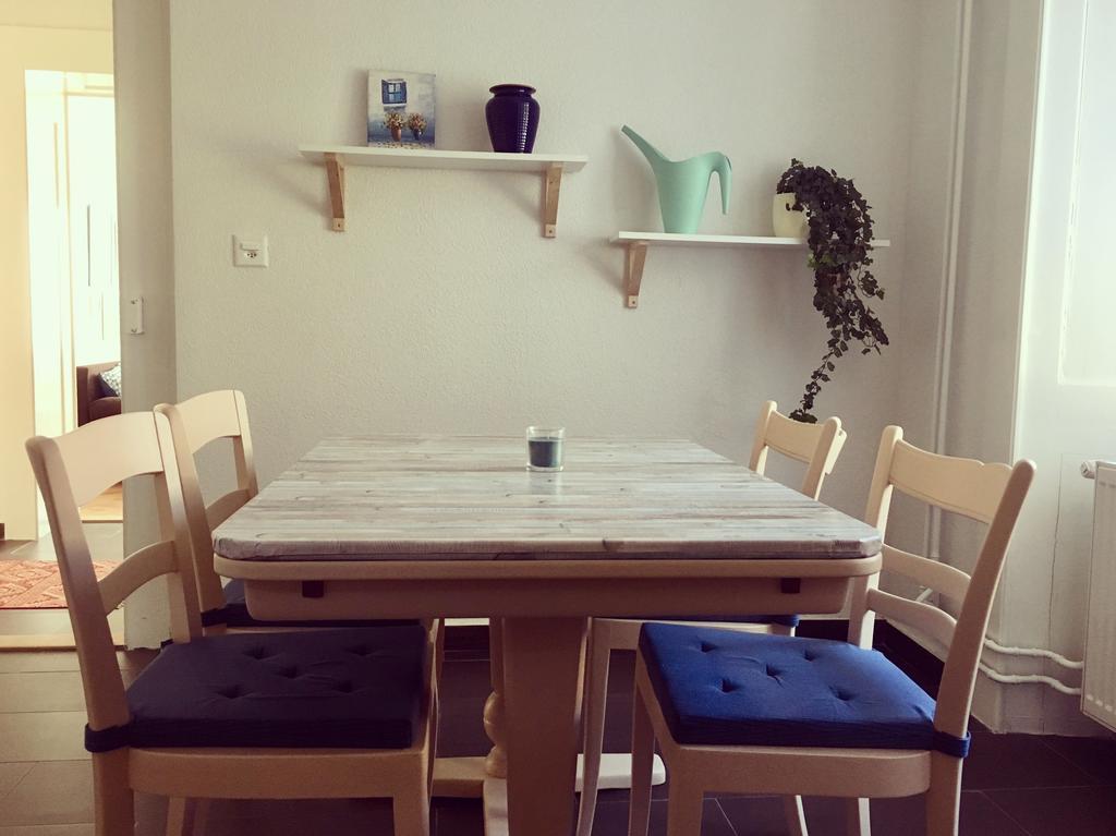Appartement Douces Heures Avec Parking Couvert Prive ル・ロクル エクステリア 写真